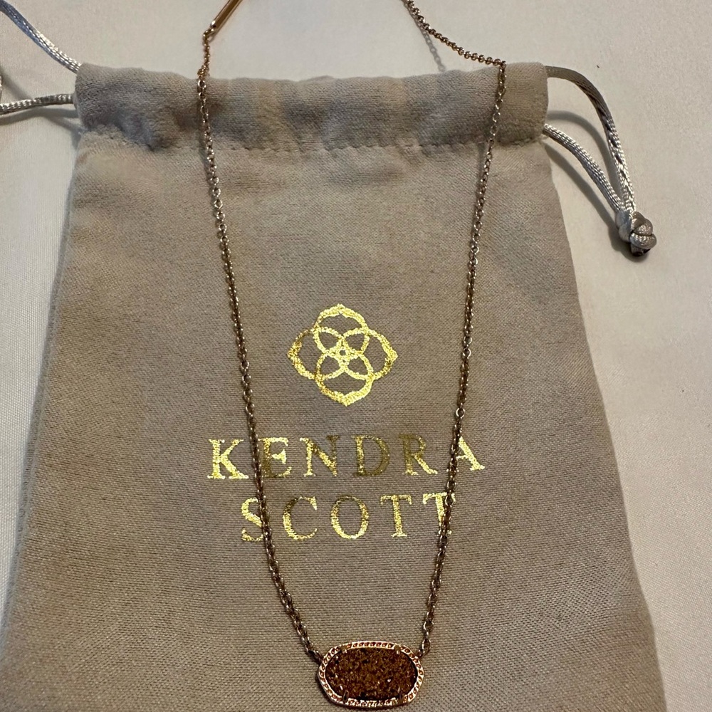 Kendra Scott Elisa Rose Gold Pendant Necklace in Rose Gold Drusy
